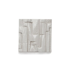 G107 Sample in Mid-Century White