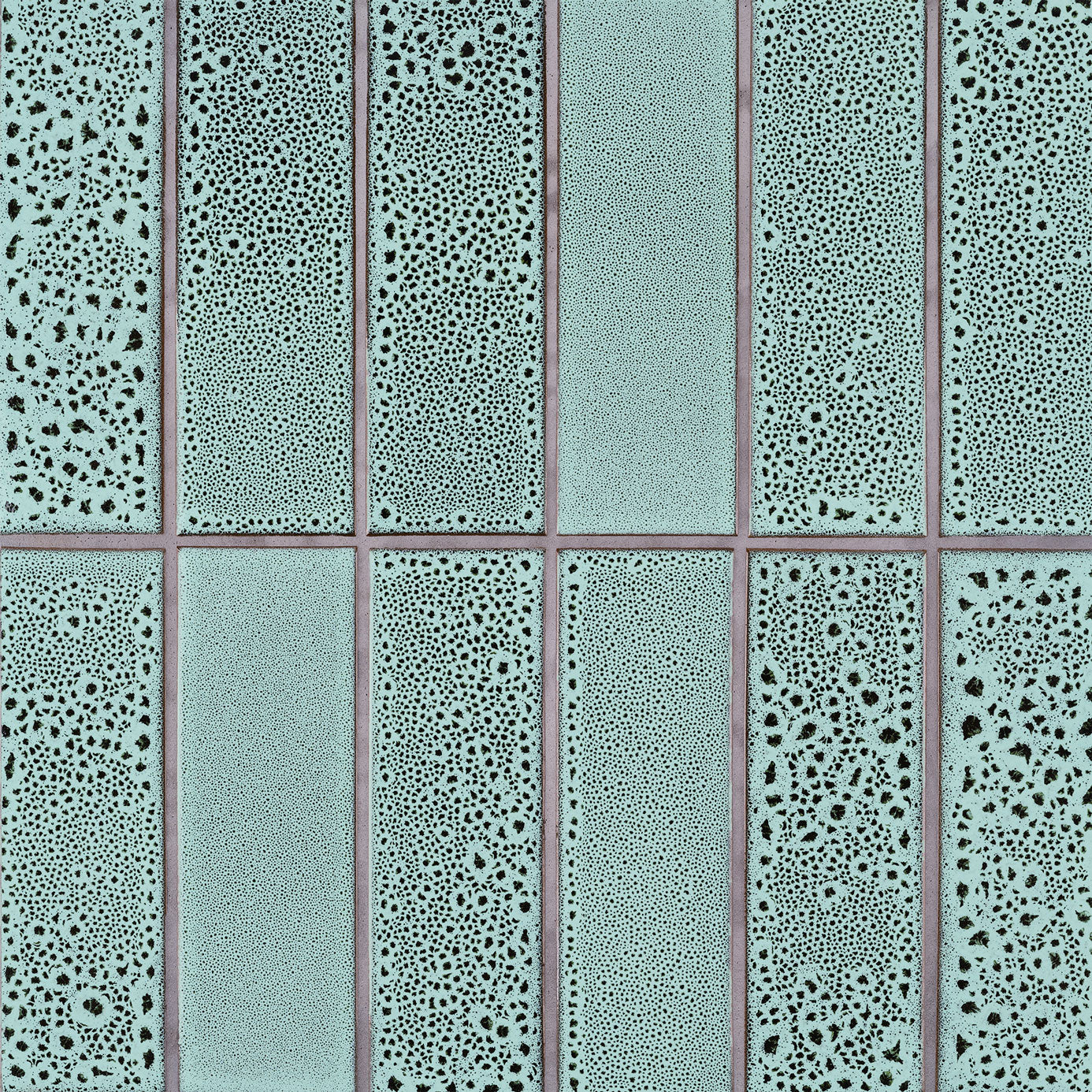 LG7 Sample in Opaque White-Antique Green